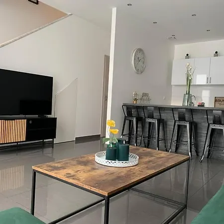 Belle Maison Neuve, Parking Et Terrasse Privee *
